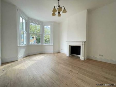 3 bedroom property to rent in London - Photo 5