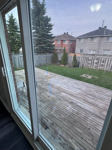 For Lease - 39 Red Oak Drive Unit# Upper Level, Barrie, Ontario - Photo 2