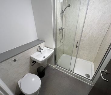 Studio Flat, Norfolk Street, L1 - Photo 4