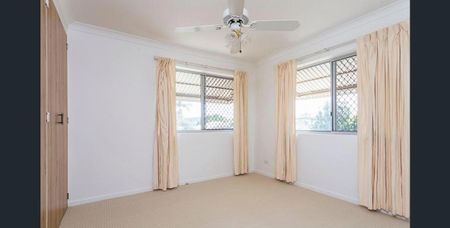 "Secure Your Spot in Sought-After Coorparoo" - Photo 3