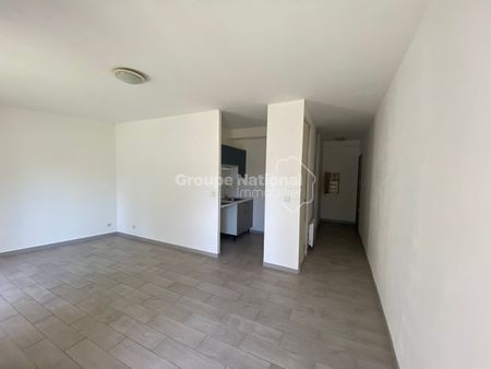 Appartement T2 dans résidence avec un stationnement et cave, - Photo 4