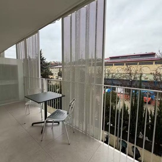 Travessera de Collblanc, L'Hospitalet de Llobregat, Catalonia 08904 - Photo 1