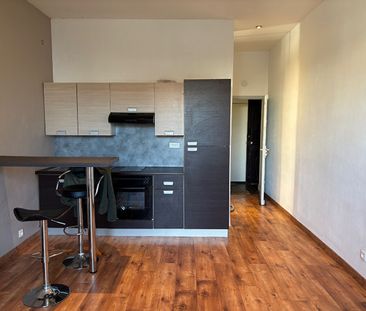 Location Appartement 1 pièce 25m² - Photo 3