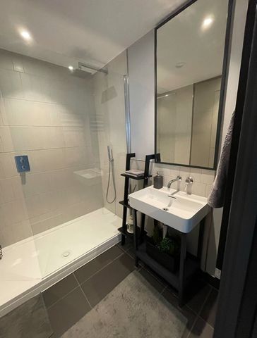 Room in a Shared Flat, London, CR0 - Photo 5