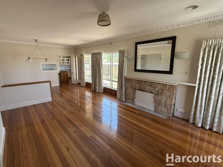 2 Centenary Avenue, Horsham VIC 3400 - House For Rent | Domain - Photo 2