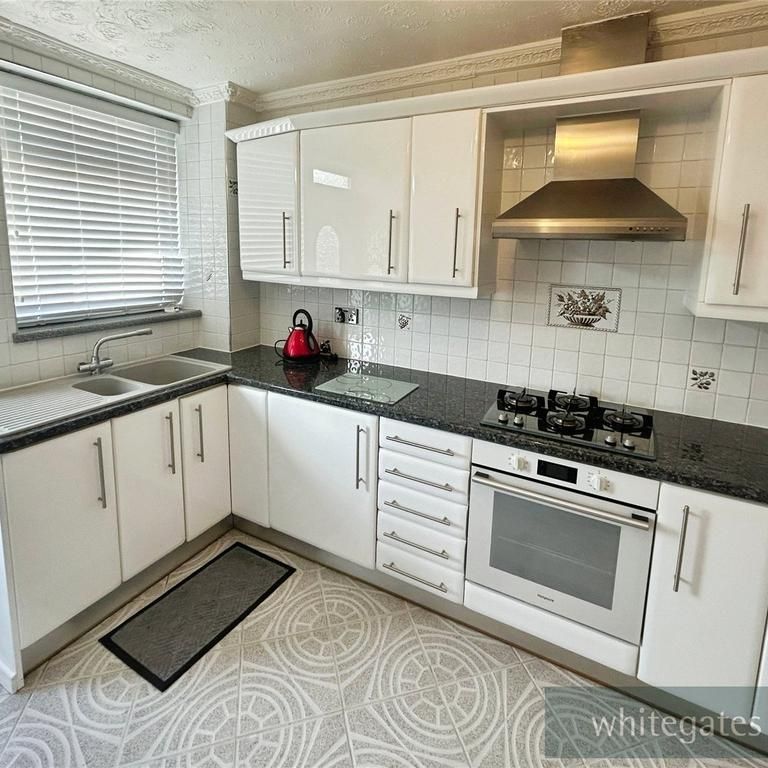 2 bedroom terraced house to rent - Photo 1