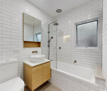 10 Anthony Crescent, Box Hill North VIC 3129 - House For Rent | Domain - Photo 2