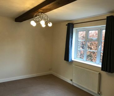 4 bedroom detached house to rent - Photo 2