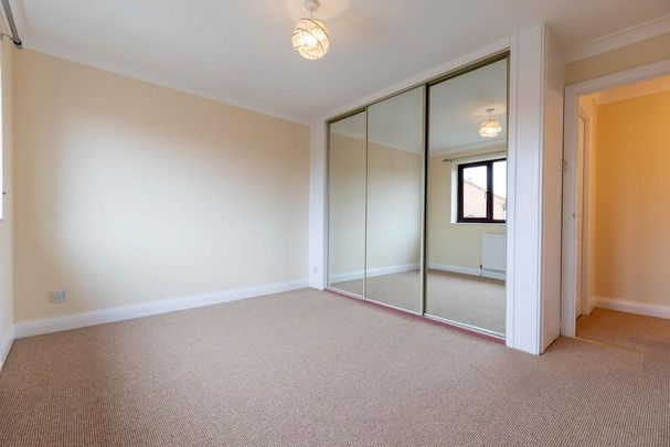 4 bedroom detached house to rent - Photo 1