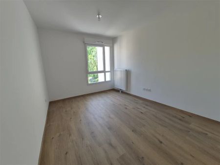 Location appartement 3 pièces - 68.28m² à Loos (59120) - Photo 3