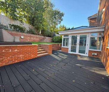 4 bedroom detached house to rent - Photo 2