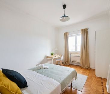 Rua Infante Dom Pedro, Lisbon, Lisbon 1700-244 - Photo 5