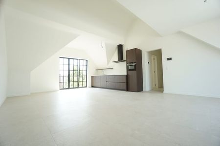 Appartement te huur - foto 3