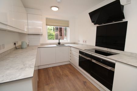 £1,300 - To Let - Photo 5
