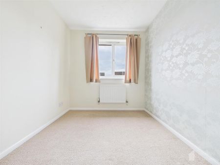 2 bedroom semi-detached house to rent - Photo 4