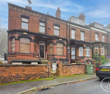 Methley Mount, Leeds, LS7 - Photo 1