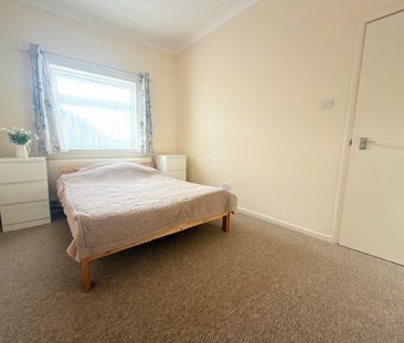 High Street, Bath, Twerton - Photo 5