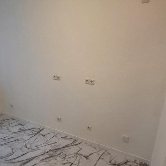 Frisch renovierte 3-Zi.-Whg. in Gartengegend - Photo 1