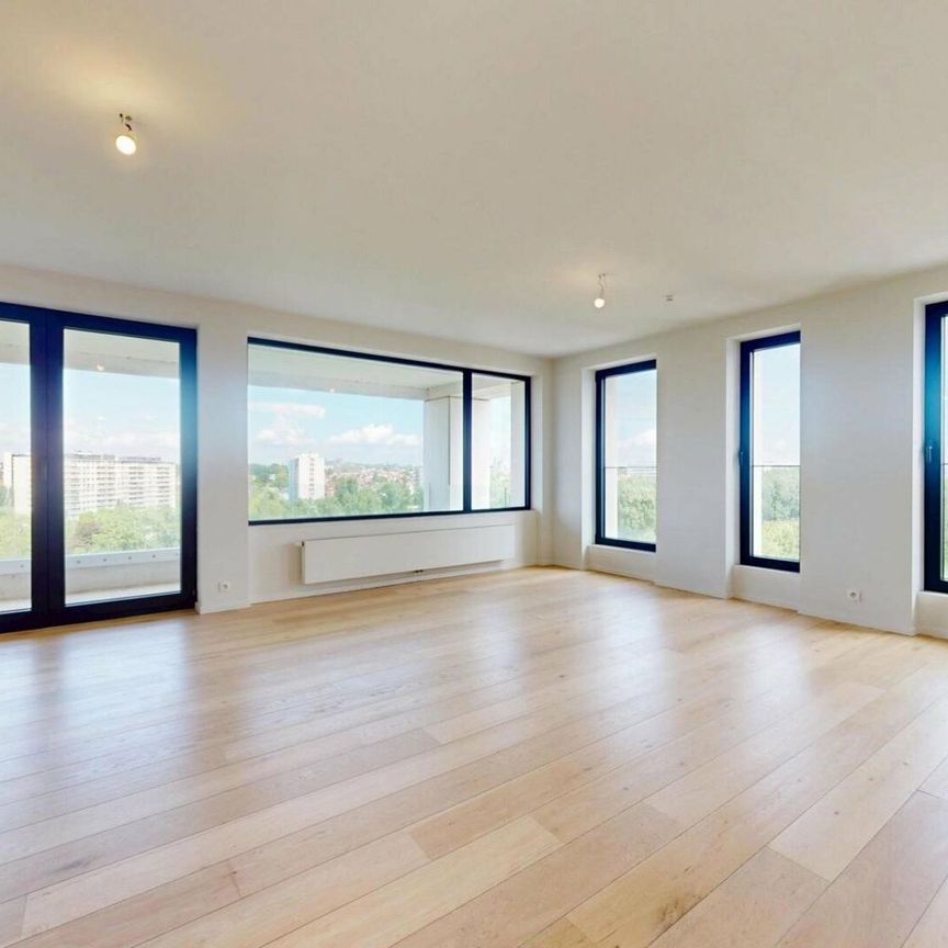 Flat for rent - Photo 1