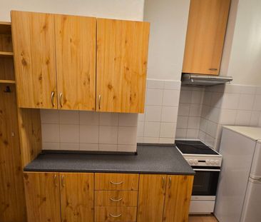 Pronájem bytu 1+kk • 30 m² bez realitkyVrchlického, Praha - Košíře - Photo 4