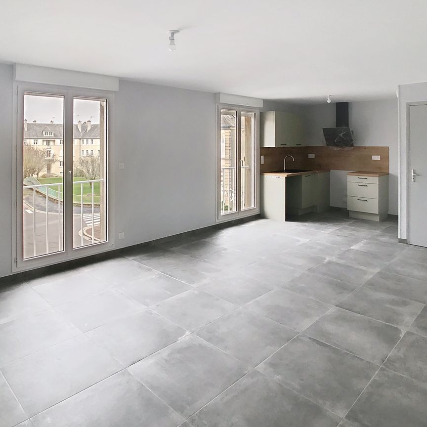 Location Appartement 3 pièces 75m² COUTANCES 50200 - Photo 1