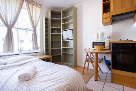 Studio to rent - Photo 2