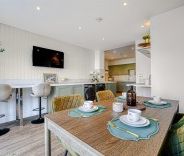 Thundersley Park Road, Benfleet - Photo 2