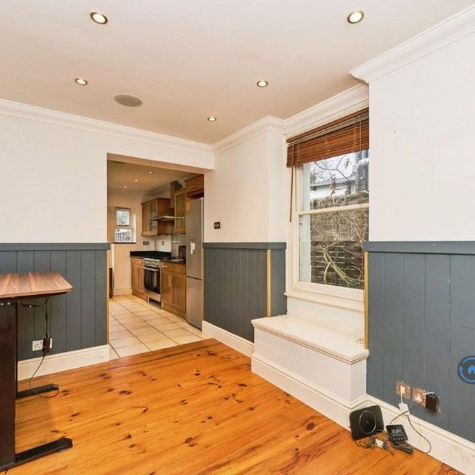 3 bedroom terraced house to rent - Photo 1