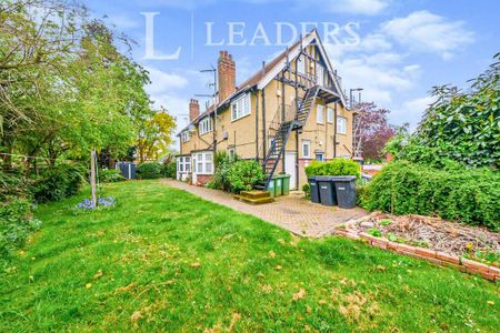 1 bedroom flat to rent - Photo 2