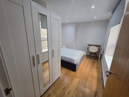 2 Bed Flat, Signal House, SE1 - Photo 4