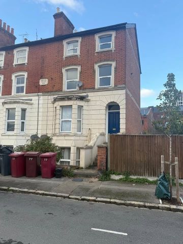 1 Bed Flat, South Street, RG1 - Photo 5