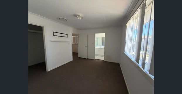 Beautiful and Spacious Property - Photo 1