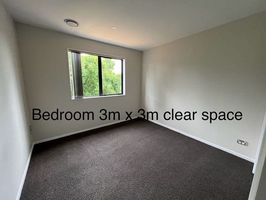 PARKING AND SPACIOUS - THE NEW GOLD!!! - Photo 1