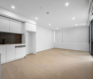 MODERN 1 BED SITUATED IN A DESIGNER COMPLEX WITH TOP FACILITIES - Photo 5