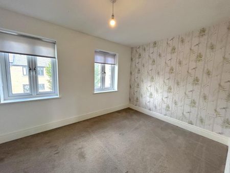 2 bedroom semi-detached house to rent - Photo 4