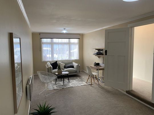 Charming 4BR 2 Bath Hokowhitu Home w/ Garden - Photo 1