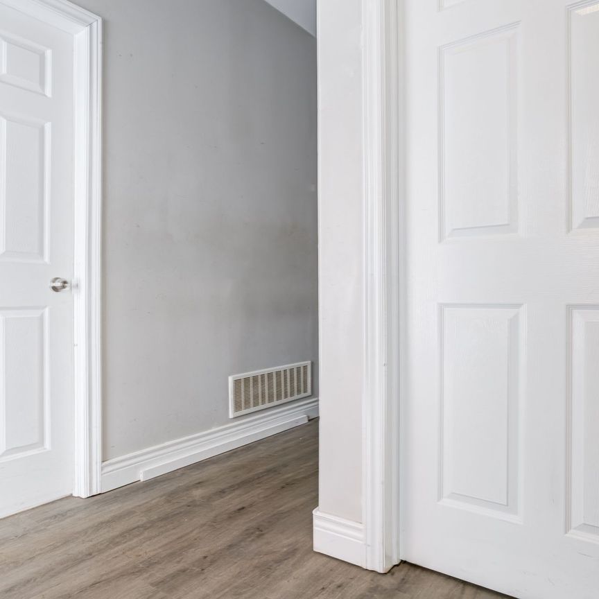 For Lease - 287 St John's Road, Toronto, Ontario - Photo 1