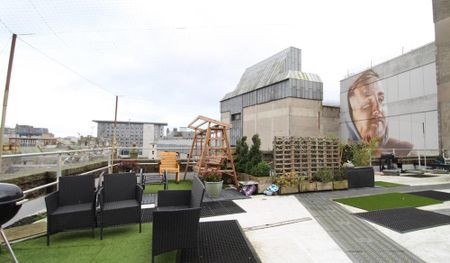 2 bedroom flat to rent - Photo 2