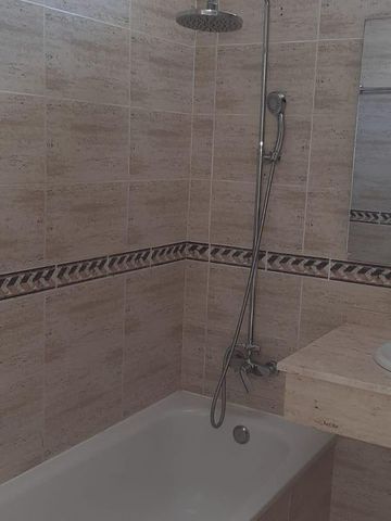 2 bedroom luxury penthouse for rent in Nueva Andalucia, Andalusia - Photo 3