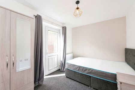 Parkinson Avenue, Scunthorpe - Photo 2