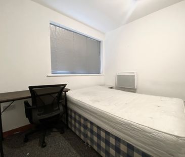 2 Bed Flat, Block Wharf, E14 - Photo 2