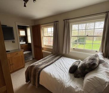 Double en-suite bedroom - Photo 2