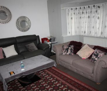 London Road, High Wycombe - Photo 2