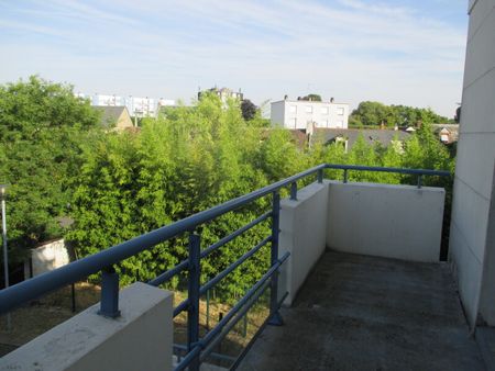 Location Appartement 3 Pièces 68 m² - Photo 2