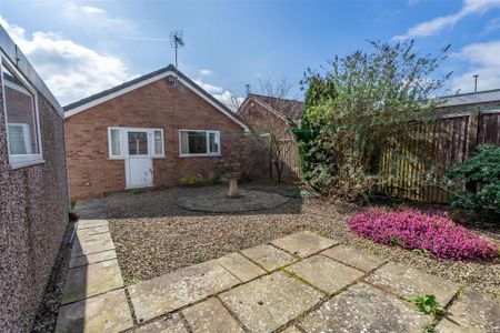 2 bedroom bungalow to rent - Photo 5
