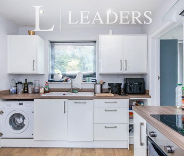 3 bedroom terraced house to rent - Photo 5