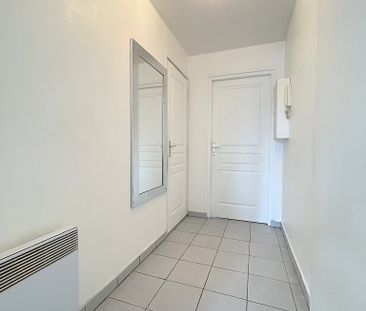 Location Appartement 2 pièces 39m² - Photo 2