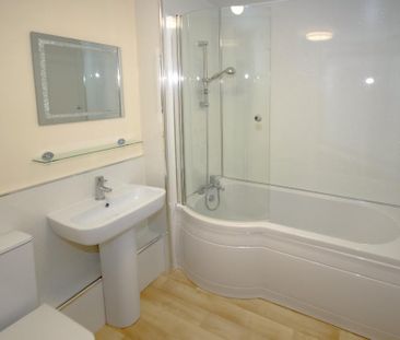 2 bedroom apartment to rent - Photo 5