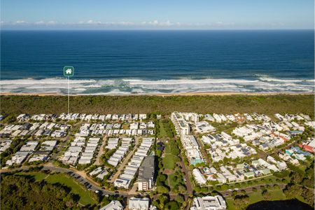 15 Surfside Lane, Mount Coolum. - Photo 2