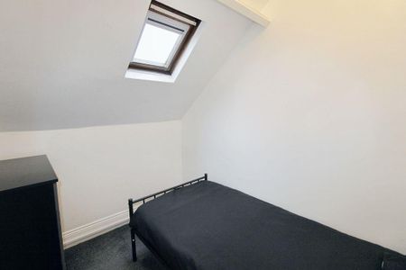 4 bed maisonette to rent in NE6 - Photo 3